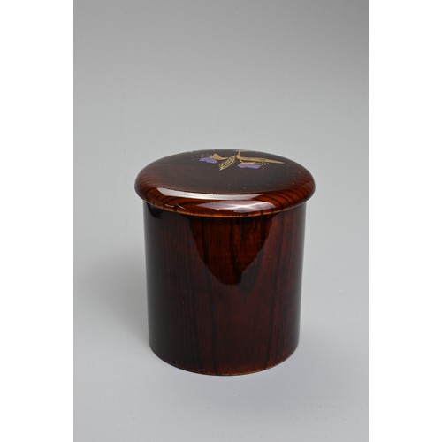 296 - A CONTEMPORARY JAPANESE LACQUER CYLINDRICAL TEA CADDY AND COVER. Decorated in kinrinji-style maki-e ... 