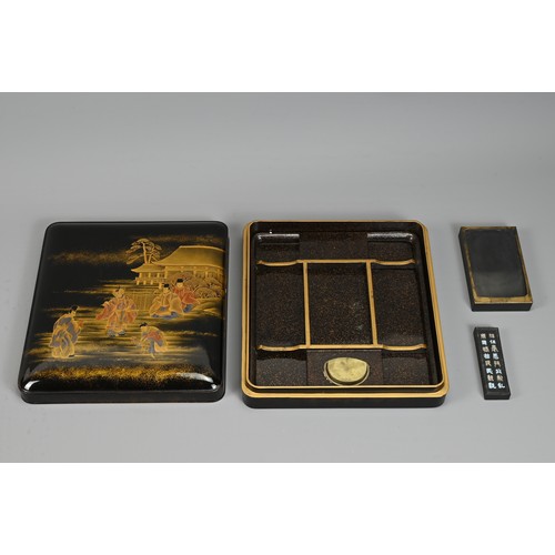 290 - A 19TH CENTURY JAPANESE LACQUER WRITING BOX (SUZURIBAKO). The exterior of the lid decorated in gold,... 