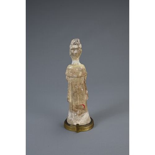 179 - A GROUP OF CHINESE POTTERY FIGURES, TANG DYNASTY AND LATER. To include two lime glazed pottery figur... 