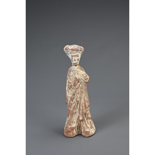 179 - A GROUP OF CHINESE POTTERY FIGURES, TANG DYNASTY AND LATER. To include two lime glazed pottery figur... 