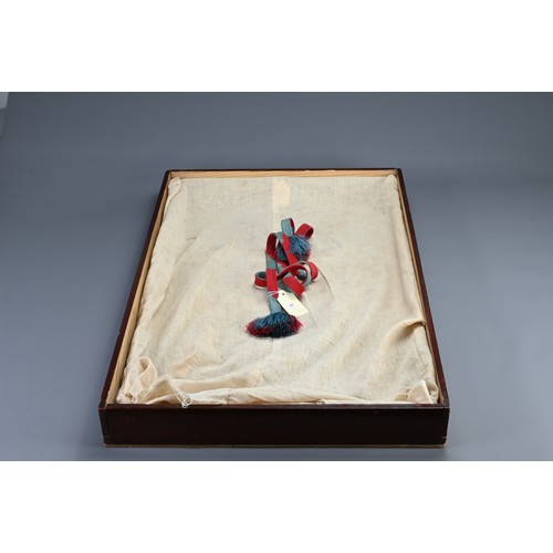 308 - A JAPANESE MEIJI PERIOD LARGE LACQUER (HIROBUTA) PRESENTATION TRAY, late 19th/early 20th century, by... 