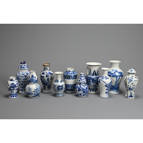 22 - A GROUP OF CHINESE BLUE AND WHITE PORCELAIN VASES, 19/20TH CENTURY. Of various forms decorated with ... 