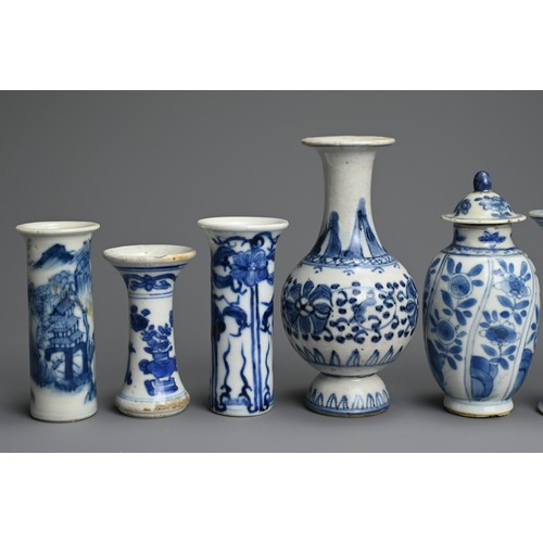 26 - A GROUP OF CHINESE BLUE AND WHITE PORCELAIN VASES, 18/19TH CENTURY. To include miniature sleeve and ... 