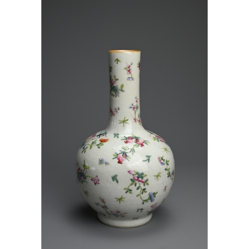 35 - A CHINESE FAMILLE ROSE PORCELAIN BOTTLE VASE, LATE QING DYNASTY. Globular body with cylindrical neck... 