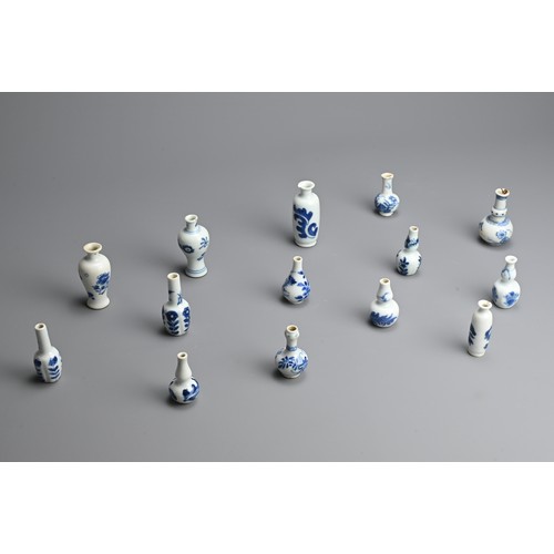 81 - A GROUP OF CHINESE BLUE AND WHITE DOLL'S HOUSE MINIATURE PORCELAIN VASES, EARLY 18TH CENTURY. Fourte... 