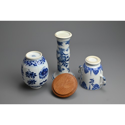 67 - A GROUP OF THREE CHINESE BLUE AND WHITE PORCELAIN ITEMS, 18/19TH CENTURY. To include a twin handled ... 