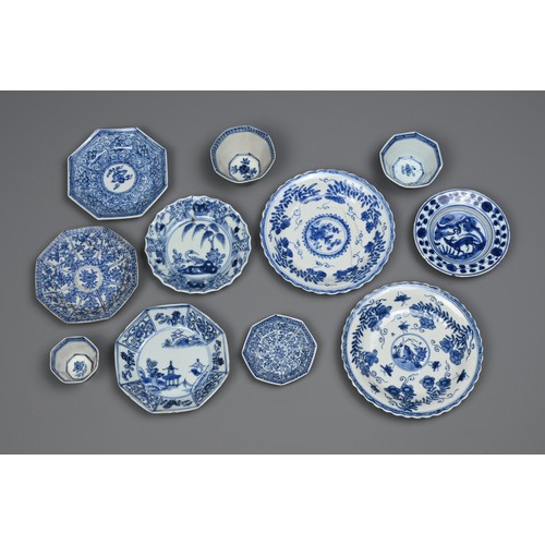 124 - A GROUP OF CHINESE BLUE AND WHITE PORCELAIN CUPS AND SAUCERS. EARLY 18TH CENTURY. To include a set o... 