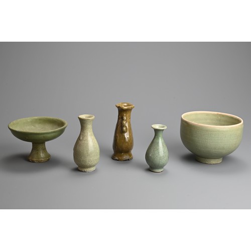 175 - A GROUP OF CHINESE LONGQUAN CELADON GLAZED PORCELAIN VASES, STEM DISH AND ALMS BOWL, YUAN /MING DYNA... 