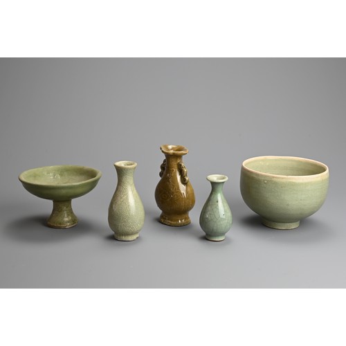 175 - A GROUP OF CHINESE LONGQUAN CELADON GLAZED PORCELAIN VASES, STEM DISH AND ALMS BOWL, YUAN /MING DYNA... 