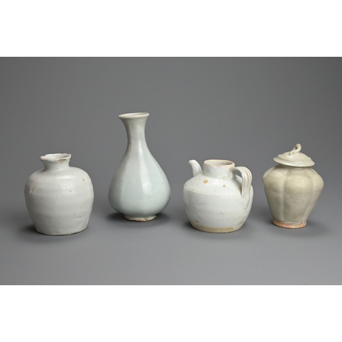 177 - FOUR CHINESE QINGBAI / WHITE GLAZED PORCELAIN ITEMS, SONG TO MING DYNASTY. To include an octagonal l... 