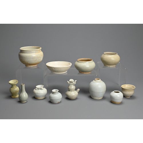 184 - A GROUP OF CHINESE QINGBAI WARE ITEMS, SONG / YUAN DYNASTY. To include a water dropper in the form o... 