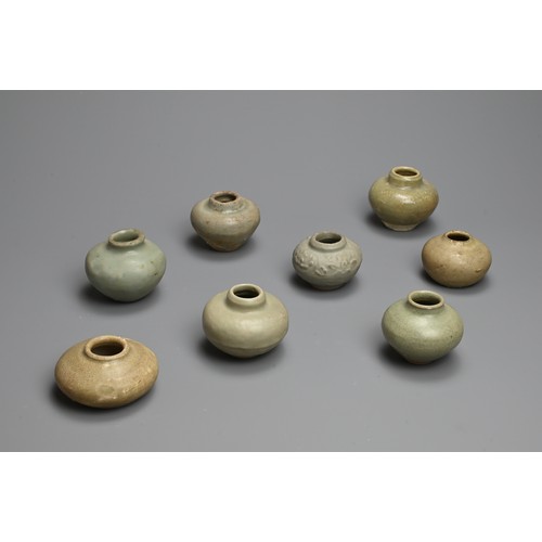 191 - A GROUP OF CHINESE / SOUTHEAST ASIAN CELADON GLAZED JARS, 14/16TH CENTURY. Compressed and globular f... 