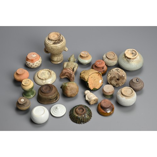 202 - A MIXED GROUP OF CHINESE AND SOUTHEAST ASIAN CERAMIC STONEWARE ITEMS, CIRCA 14TH CENTURY AND LATER. ... 