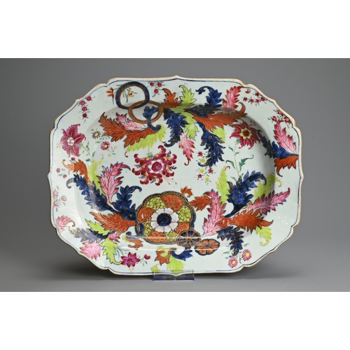 251 - A LARGE CHINESE PSEUDO TOBACCO LEAF PATTERN PORCELAIN TUREEN, COVER AND STAND, 18TH CENTURY. Octagon... 