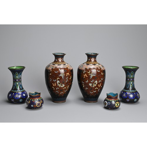 306 - THREE PAIRS OF JAPANESE CLOISONNE ENAMEL VASES, LATE MEIJI PERIOD/EARLY 20TH CENTURY. Comprising: a ... 