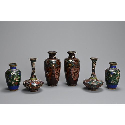 306 - THREE PAIRS OF JAPANESE CLOISONNE ENAMEL VASES, LATE MEIJI PERIOD/EARLY 20TH CENTURY. Comprising: a ... 