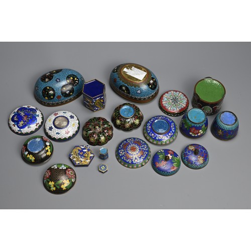 308 - TEN CHINESE AND JAPANESE SMALL CLOISONNE BOXES AND COVERS, LATE 19TH/EARLY 20TH CENTURY. Including: ... 