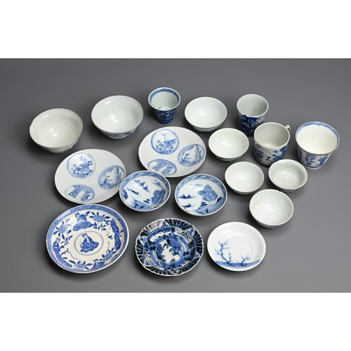 370 - A GROUP OF JAPANESE BLUE AND WHITE PORCELAIN TEAWARES, EDO PERIOD, 18TH CENTURY AND LATER. Including... 