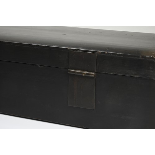 338 - A RARE LARGE CHINESE BLACK LACQUERED BOX, POSSIBLY A GUZHENG CASE, LATE QING / REPUBLIC PERIOD. Of l... 