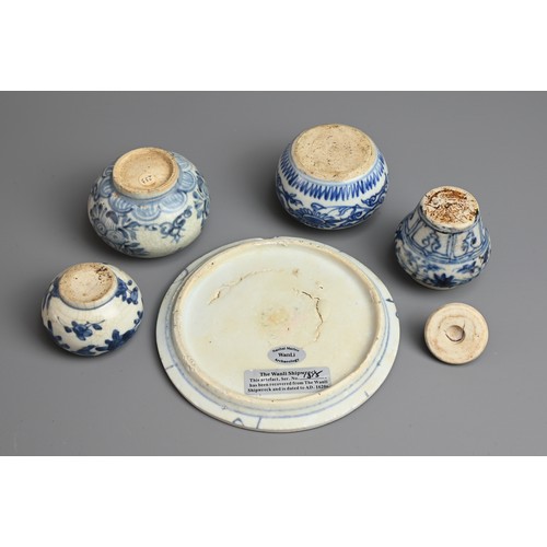 144 - A GROUP OF CHINESE BLUE AND WHITE PORCELAIN ITEMS, MING DYNASTY. To include four jars, one with cove... 