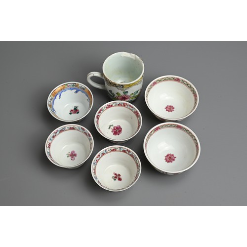 52 - A GROUP OF CHINESE FAMILLE ROSE PORCELAIN ROOSTER CUPS, 18TH CENTURY. To include a coffee cup, Qianl... 