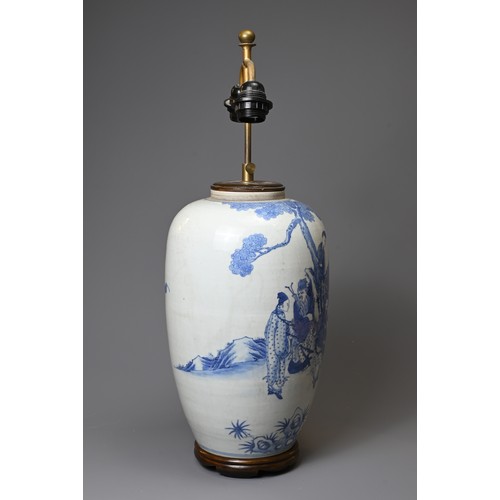 157 - A 20TH CENTURY CHINESE PORCELAIN BLUE AND WHITE OVIFORM VASE ADAPTED AS A LAMP. Painted in the Trans... 