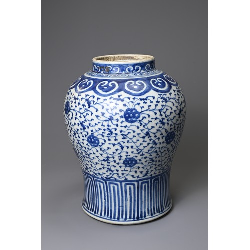 138 - A 19TH CENTURY CHINESE BLUE AND WHITE PORCELAIN BALUSTER VASE. Decorated with sweetpea and scrolling... 