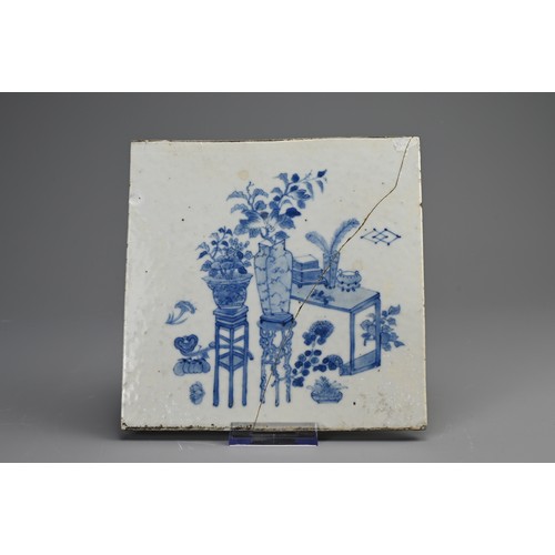 106 - TWO CHINESE BLUE AND WHITE PORCELAIN ITEMS, MING / QING DYNASTY. To include a bowl decorated with sc... 