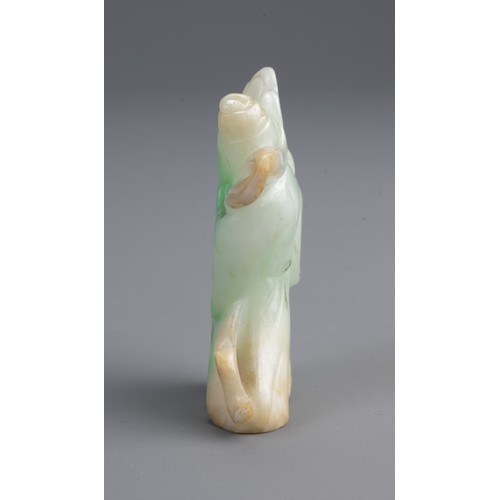 62 - A CHINESE JADE FIGURE OF GUANYIN, 19/20TH CENTURY. Standing dressed in robes. Weight 36.8 grams. Hei... 