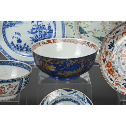 103 - A LARGE GROUP OF CHINESE PORCELAIN ITEMS, 18TH CENTURY. A mixed group of various bowls, dishes and c... 