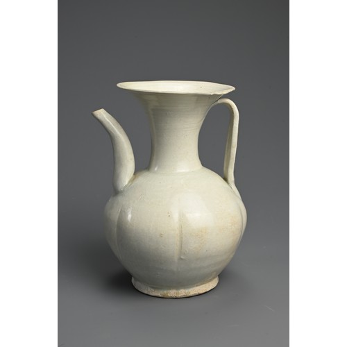 178 - A CHINESE QINGBAI GLAZED PORCELAIN EWER, SONG DYNASTY (960-1279). Fairly heavily potted globular bod... 