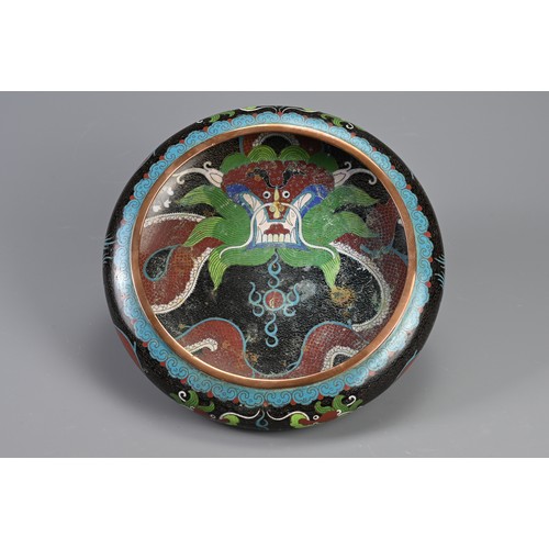 193 - A LARGE CHINESE CLOISONNE ENAMEL BOWL WITH STAND, EARLY 20TH CENTURY. Enamel on copper, rounded squa... 