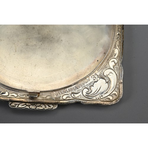 74 - A SILVER AND BLACK ENAMELLED CASE BOX WITH TWO SILVER COMPACTS, EARLY 20TH CENTURY. To include a sil... 