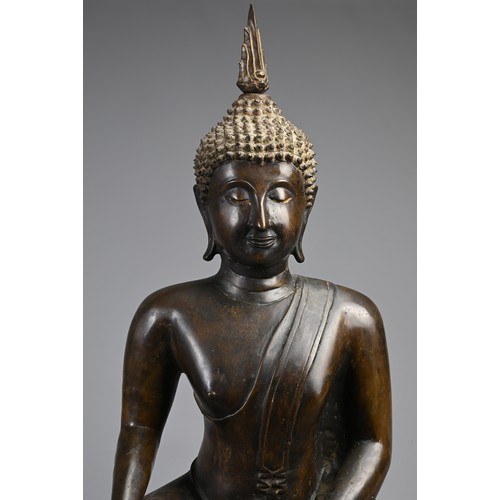 203 - A LARGE THAI BRONZE SEATED FIGURE OF BUDDHA SHAKYAMUNI, 18TH CENTURY. Heavily cast figure of Buddha ... 