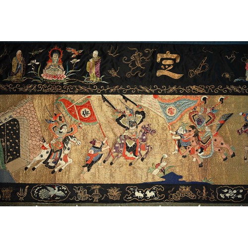 237 - A VERY LARGE EARLY 20TH CENTURY CHINESE EMBROIDERED SILK AND GOLD THREAD TEMPLE HANGING DEPICTING AN... 