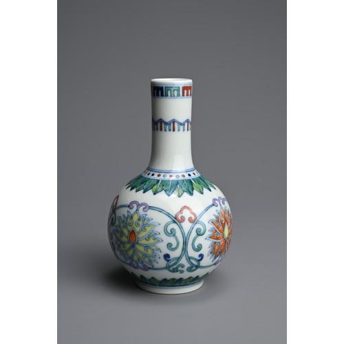 66 - A SMALL CHINESE DOUCAI PORCELAIN LOTUS VASE, PROBABLY 20TH CENTURY. Globular body with cylindrical n... 