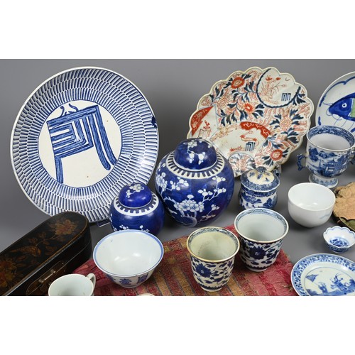 11 - A MIXED GROUP OF MAINLY CHINESE PORCELAIN AMD TEXTILES, 18 TO EARLY 20TH CENTURY. To include various... 