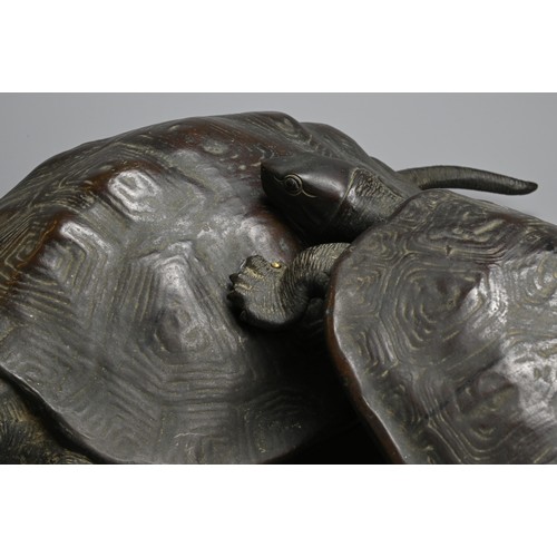 296 - A JAPANESE BRONZE OKIMONO OF TWO TURTLES, AFTER MURATA SEIMIN, TAISHO PERIOD. In the style of Murata... 