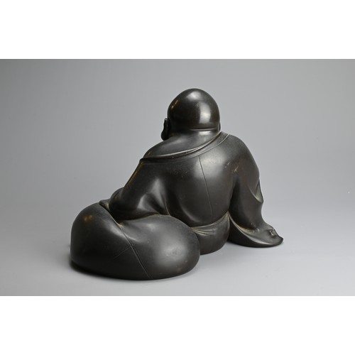 303 - A JAPANESE MEIJI/TAISHO BRONZE OF HOTEI BY RYUKI (NOGAMI TATSUOKI), 20TH CENTURY. By Ryuki (Nogami T... 