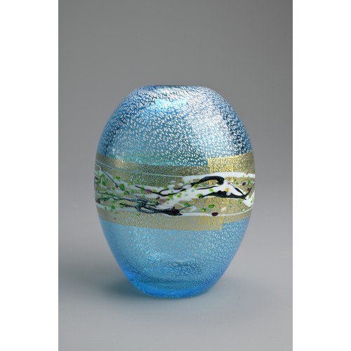 286 - A JAPANESE 20THC LIGHT BLUE GLASS BUD VASE BY KUNIAKI KUROKI. Japanese contemporary light blue art g... 