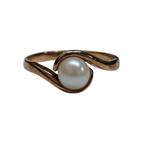 128 - 9CT YELLOW GOLD PEARL RING 2.13G SIZE M