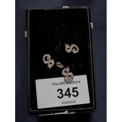 345 - EARRINGS AND PENDANT SET WITH DIAMONDS