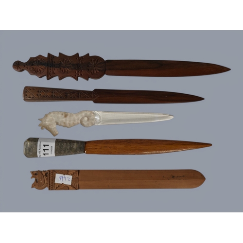 111 - QUANTITY OF LETTER OPENERS