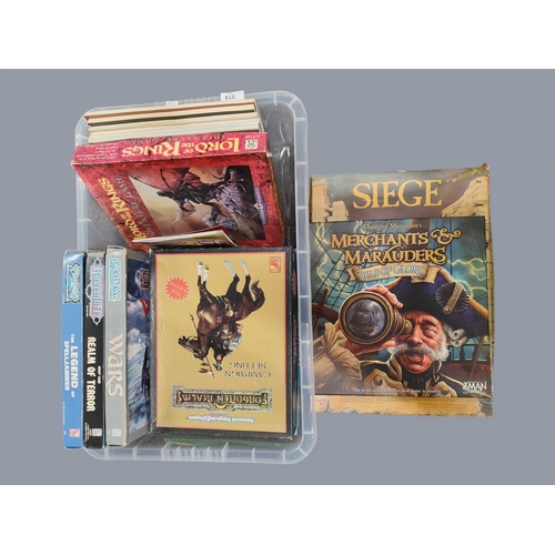 274 - BOXLOT OF VINTAGE GAMES AND COLLECTABLE COMICS