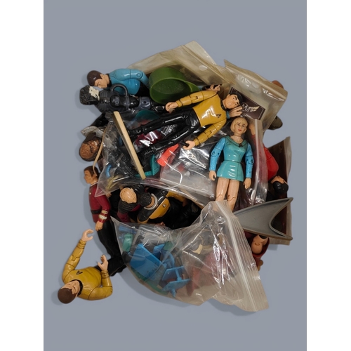 282 - QUANTITY OF VINTAGE STAR TREK FIGURES
