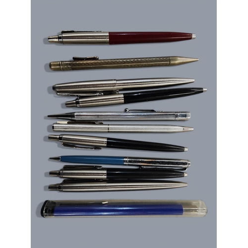 469 - QUANTITY OF PENS AND PENCILS