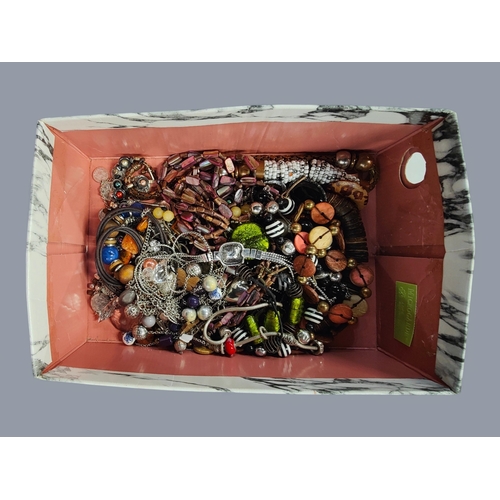 472 - BOX OF COSTUME JEWELLERY