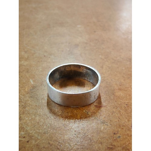 459 - SILVER MANCHESTER UNITED RING