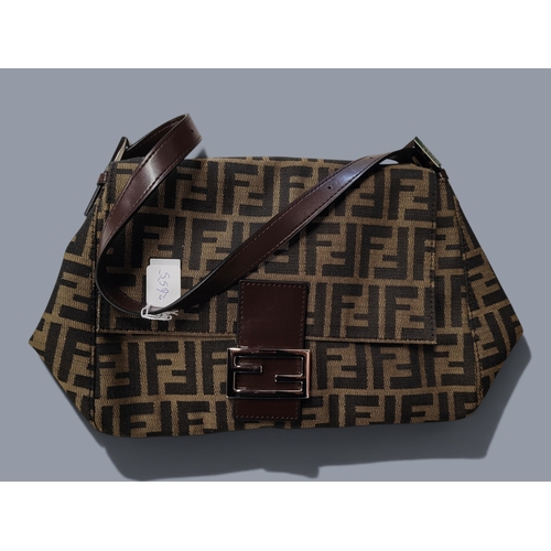 111 - DESIGNER STYLE BAG