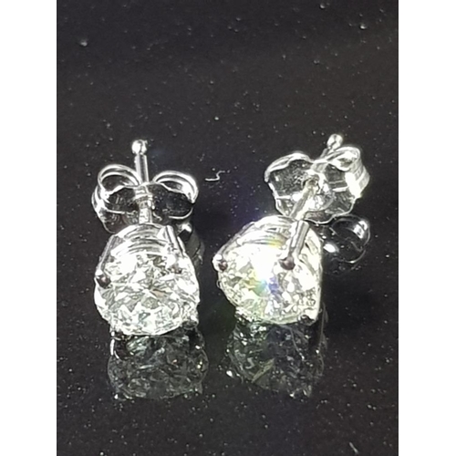 57 - PAIR OF WHITE GOLD DIAMOND STUD EARRINGS 1CT TOTAL VS/SI1